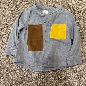 Gray Shirt with Brown and Yellow Pockets